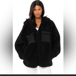 *ALO Cargo Sherpa Jacket* Size Small